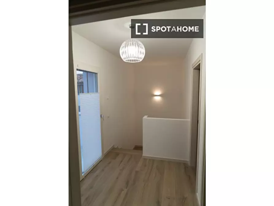 Immagine 10 di Camera condivisa in affitto  in Via Vecchia a Padova