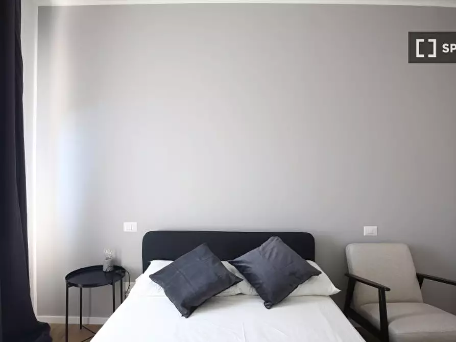 Immagine 2 di Camera condivisa in affitto  in Via Benjamin Constant a Milano