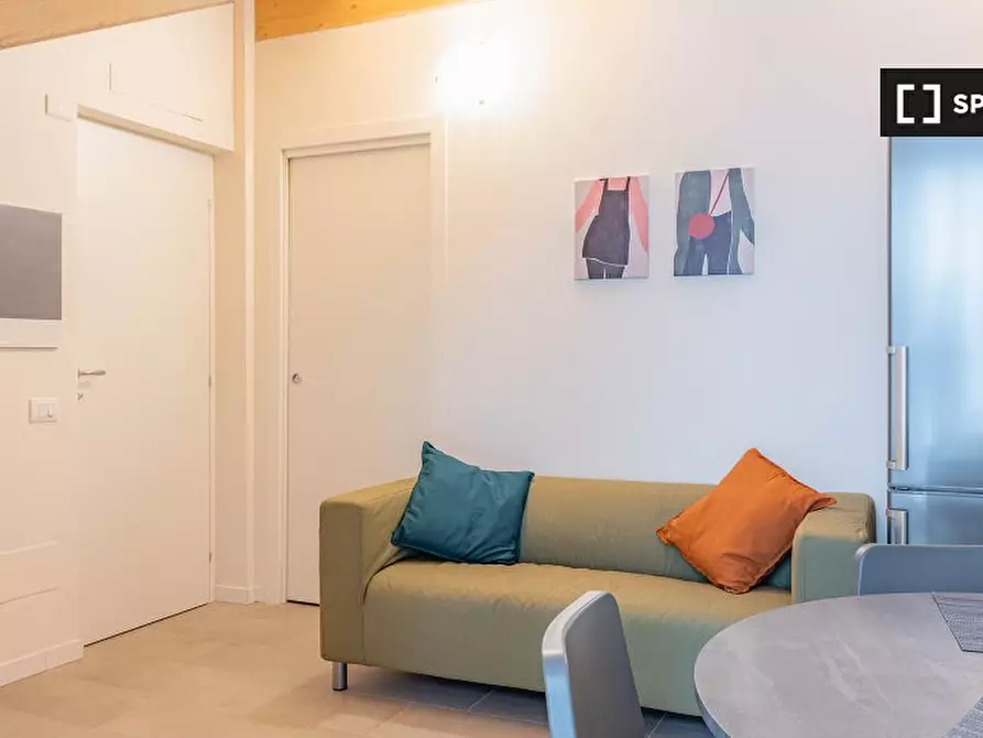 Immagine 12 di Camera condivisa in affitto  in Viale Monza a Milano