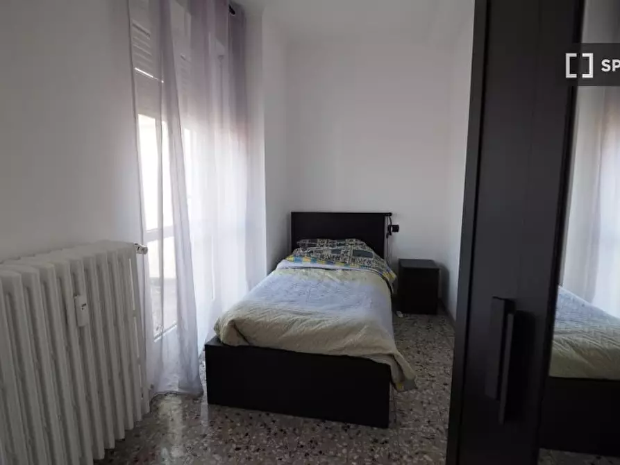 Immagine 10 di Camera condivisa in affitto  in Corso Svizzera a Torino