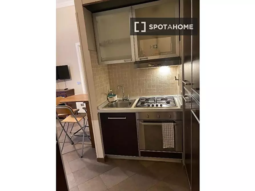 Immagine 4 di Appartamento in affitto  in Piazza San Giovanni In Laterano a Roma