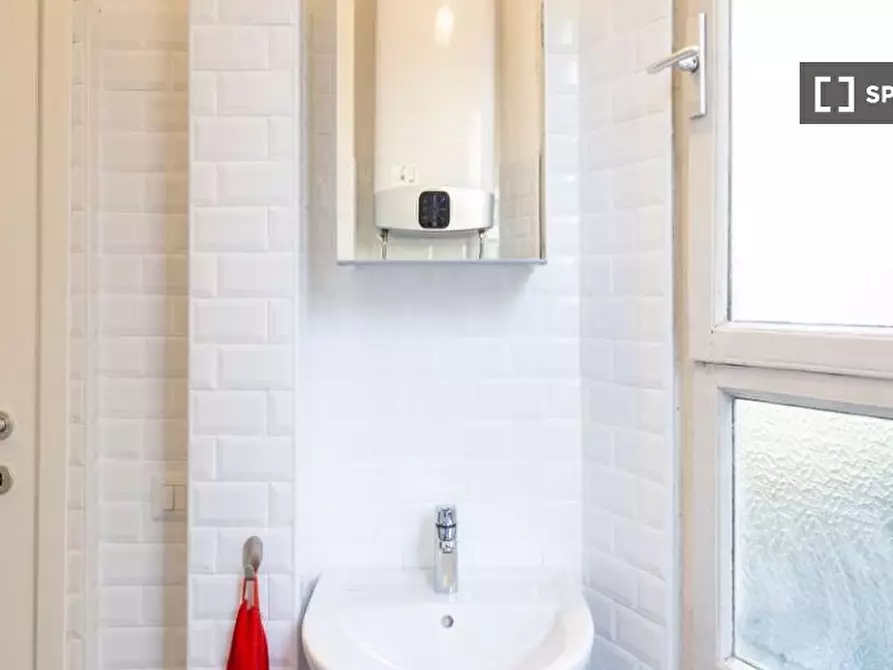 Immagine 9 di Camera condivisa in affitto  in Via Paolo Bassi a Milano