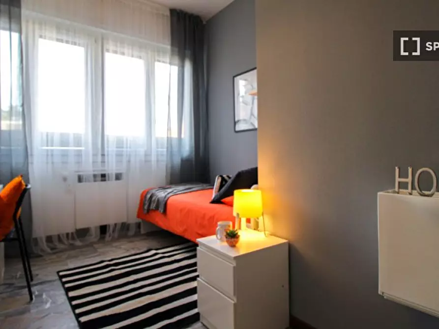 Immagine 5 di Camera condivisa in affitto  in Laura Bassi Veratti a Bologna