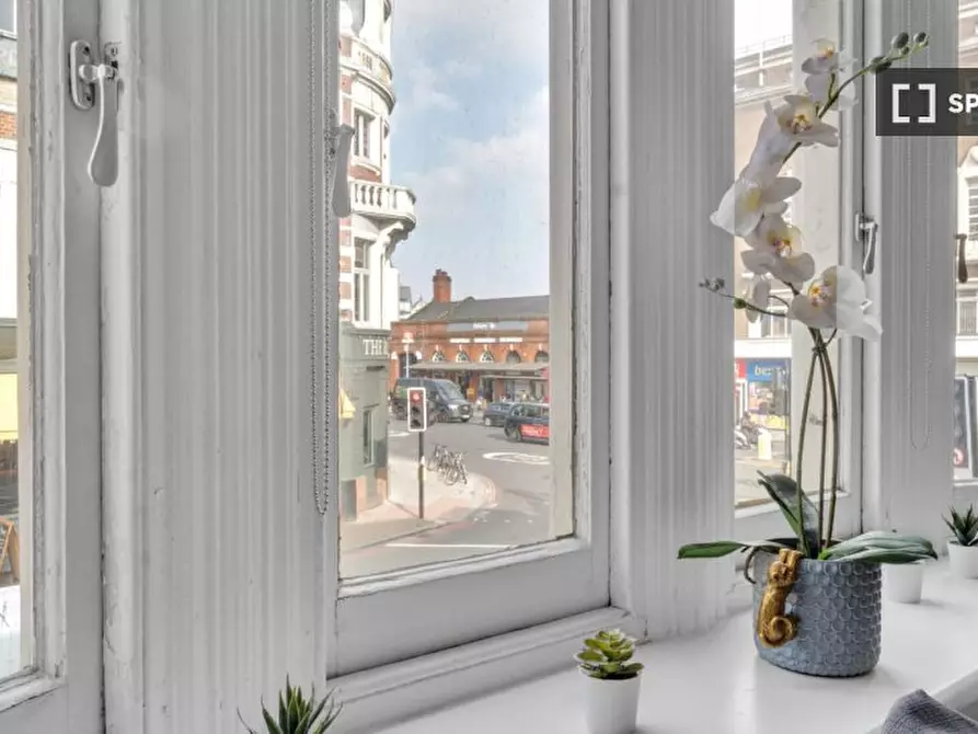 Immagine 4 di Appartamento in affitto  in Upper Richmond Rd a Wandsworth