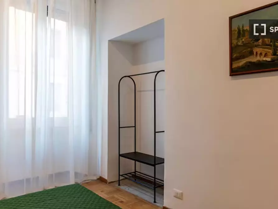 Immagine 8 di Appartamento in affitto  in Lungotevere delle Navi a Roma
