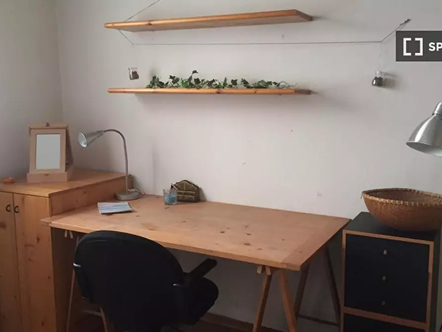 Immagine 2 di Camera condivisa in affitto  in Via Santa Croce a Bologna