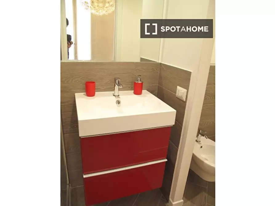 Immagine 3 di Ufficio in affitto  in Via Graziano a Milano