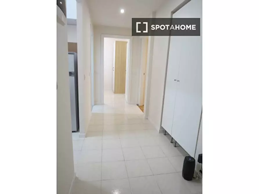 Immagine 13 di Appartamento in affitto  in Via Beato Angelico a Milano