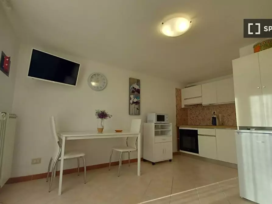 Immagine 3 di Appartamento in affitto  in Via Alberico Gentili a Roma