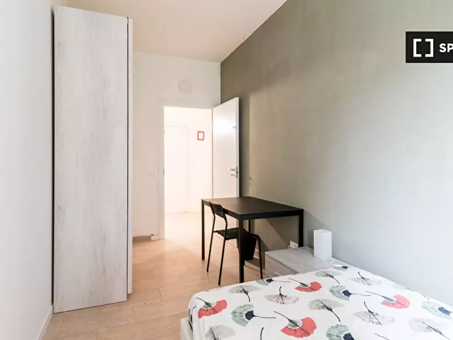 Immagine 3 di Camera condivisa in affitto  in Via Mac Mahon a Milano