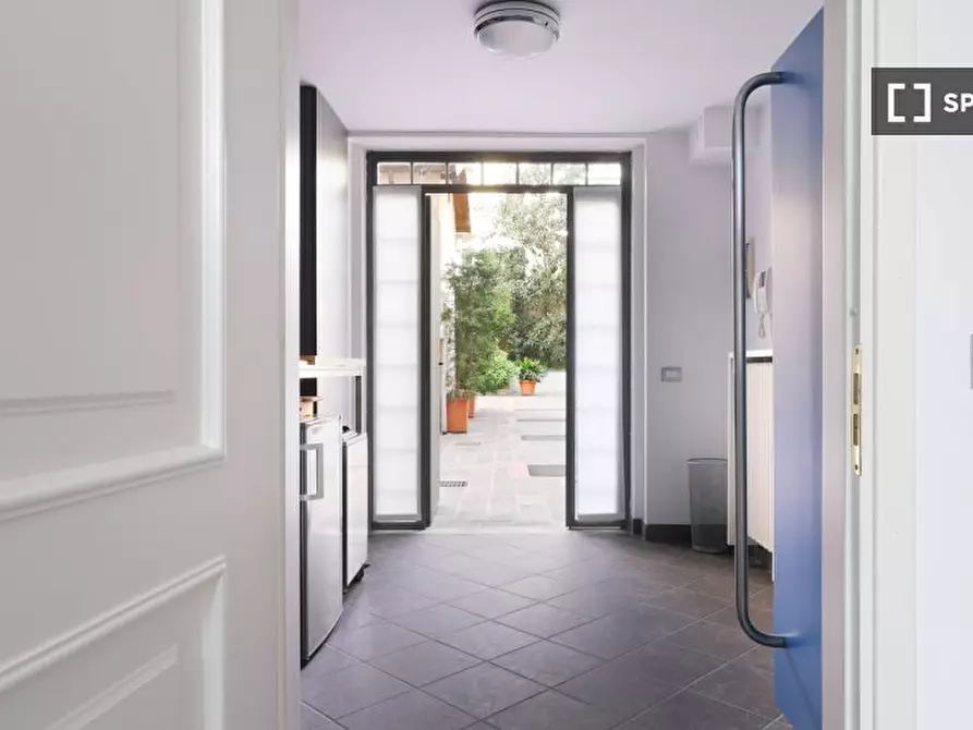 Immagine 11 di Appartamento in affitto  in Via Scaldasole a Milano