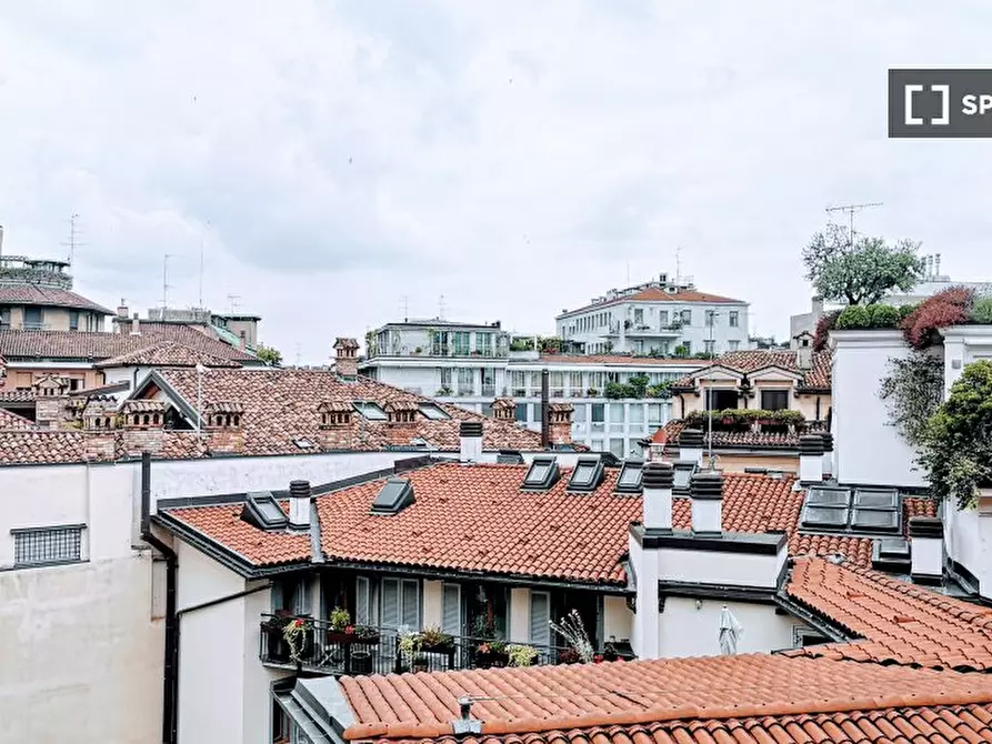 Immagine 9 di Appartamento in affitto  in Via Borromei a Milano