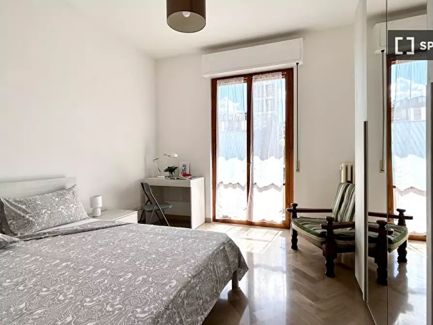 Immagine 6 di Camera condivisa in affitto  in Via Alfredo Cappellini a Firenze