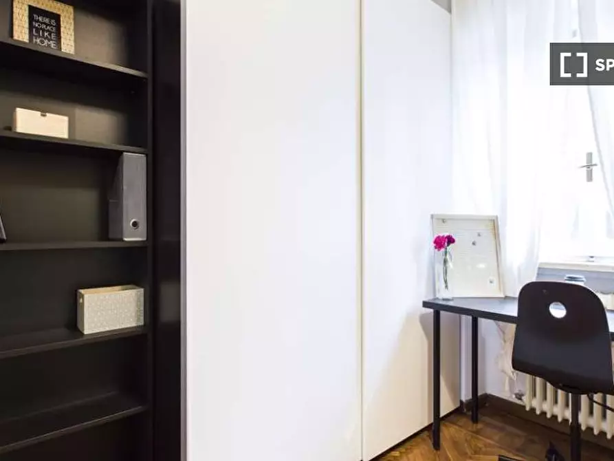 Immagine 5 di Camera condivisa in affitto  in Via Moncalvo a Milano