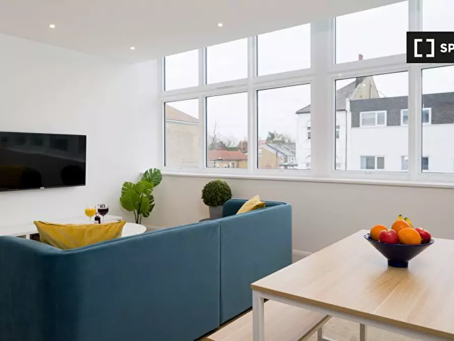 Immagine 1 di Appartamento in affitto  in -661 High Rd a Walthamstow