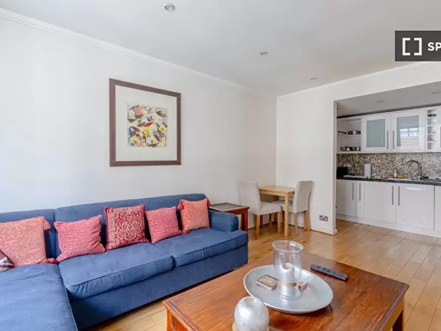 Immagine 13 di Appartamento in affitto  in Earls Ct Rd a Kensington