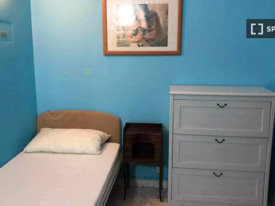 Immagine 3 di Camera condivisa in affitto  in Via di Tor Vergata a Roma
