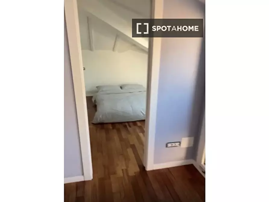 Immagine 14 di Appartamento in affitto  in Via de' Castagnoli a Bologna