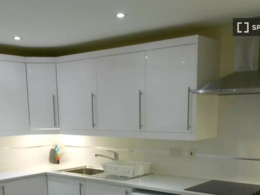 Immagine 10 di Residence in affitto  in Chatsworth Rd a Brent