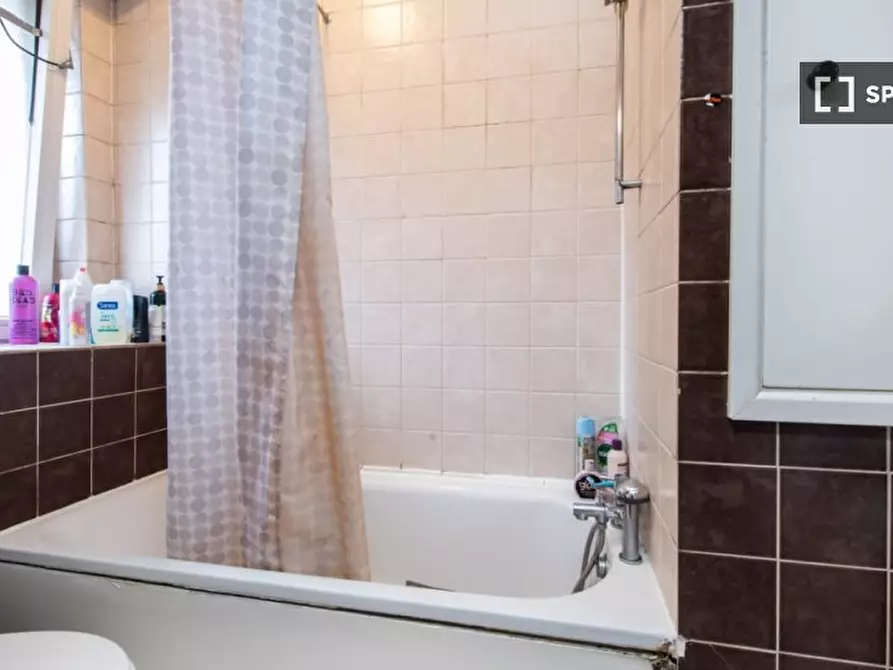 Immagine 8 di Camera condivisa in affitto  in Arnold Estate, Druid Street a Camberwell