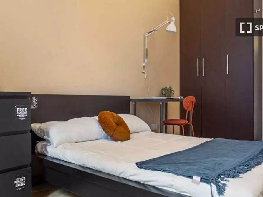 Immagine 2 di Camera condivisa in affitto  in Via Raffaello Bertieri a Milano