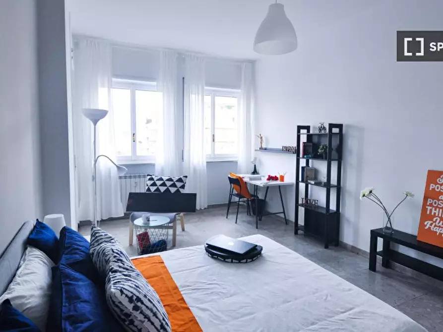 Immagine 4 di Camera condivisa in affitto  in Corso Massimo d'Azeglio n. Scala H a Torino