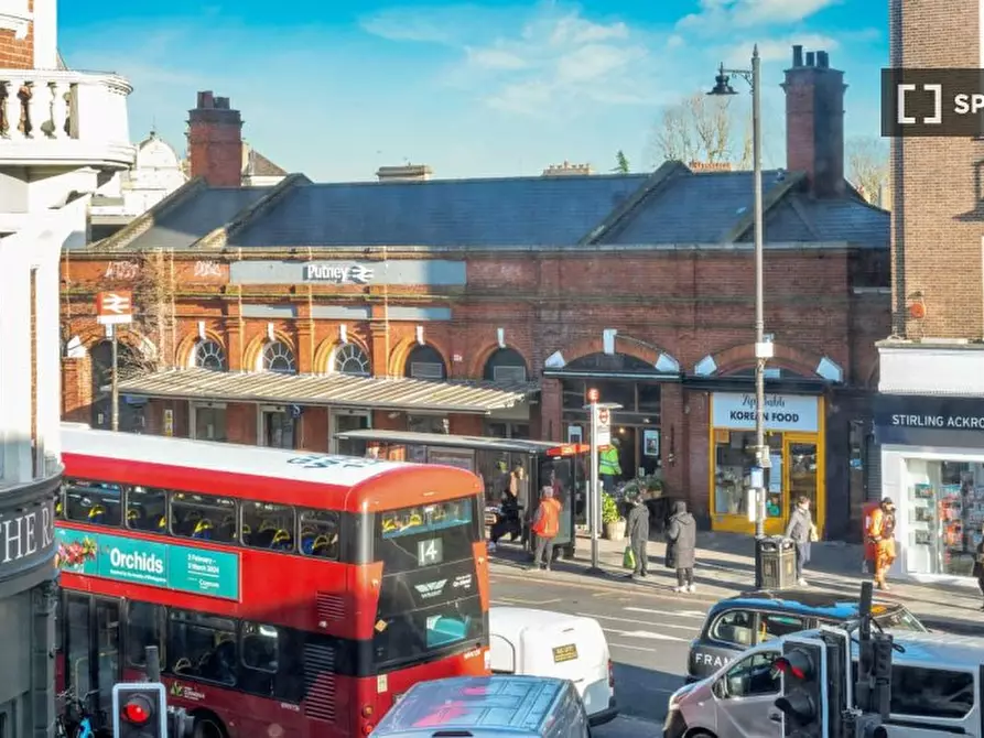 Immagine 11 di Appartamento in affitto  in Upper Richmond Rd a Wandsworth