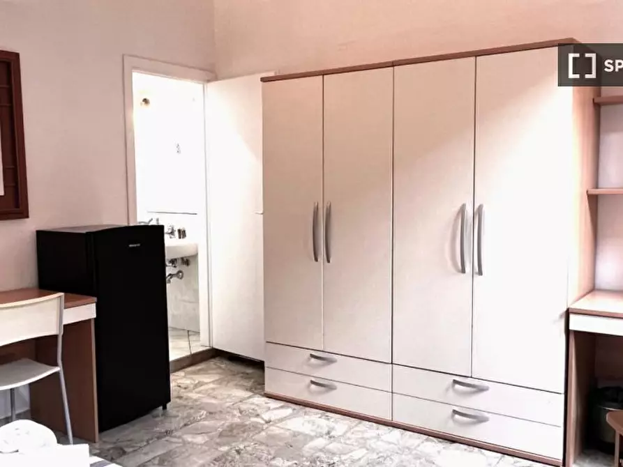 Immagine 19 di Residence in affitto  in Via del Porrione a Siena