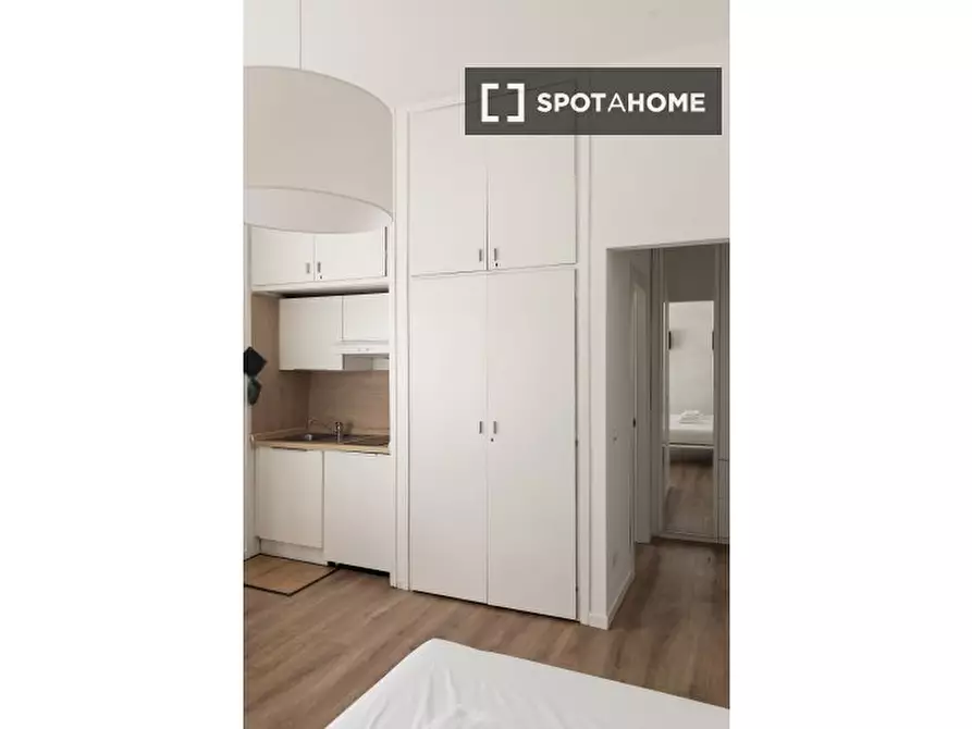 Immagine 17 di Appartamento in affitto  in Corso Garibaldi a Roma