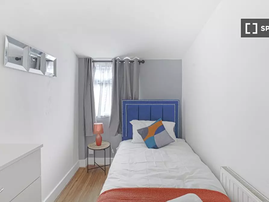 Immagine 6 di Appartamento in affitto  in Marsden Rd a Enfield