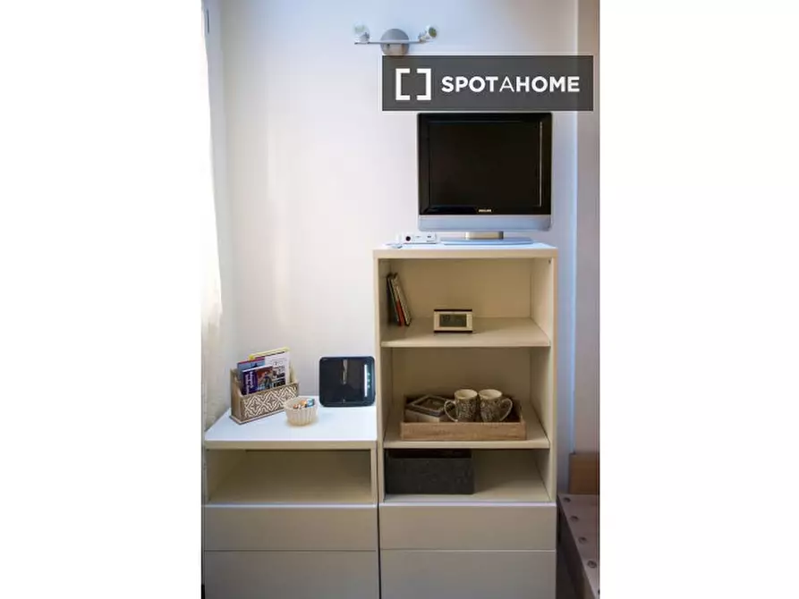 Immagine 5 di Appartamento in affitto  in Via de' Falegnami a Bologna