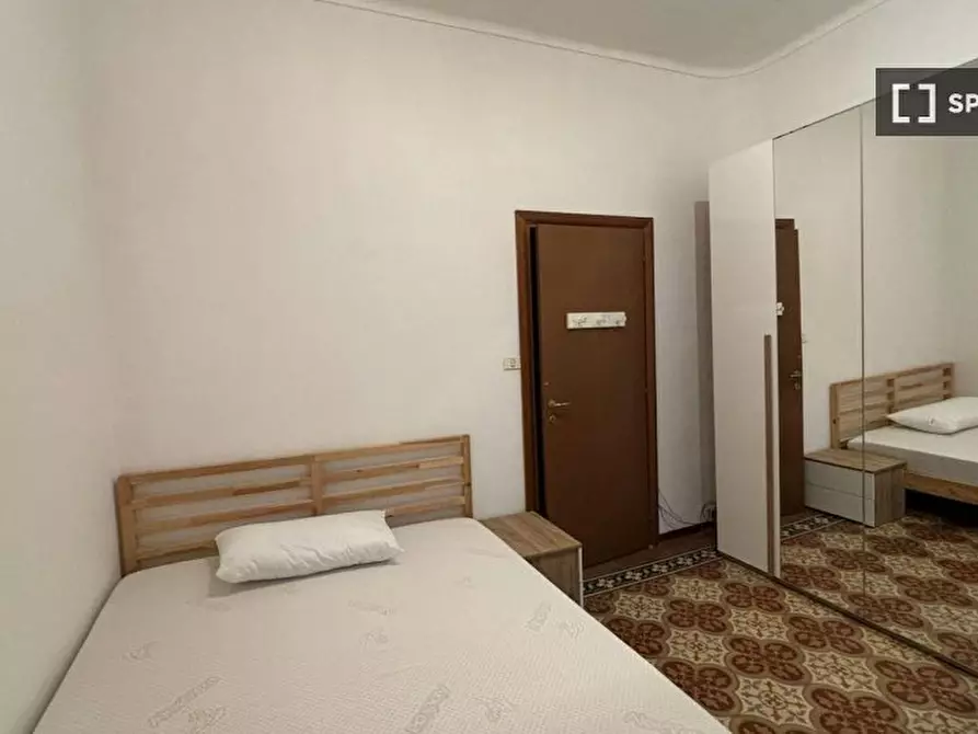 Immagine 3 di Camera condivisa in affitto  in Via Taggia a Torino