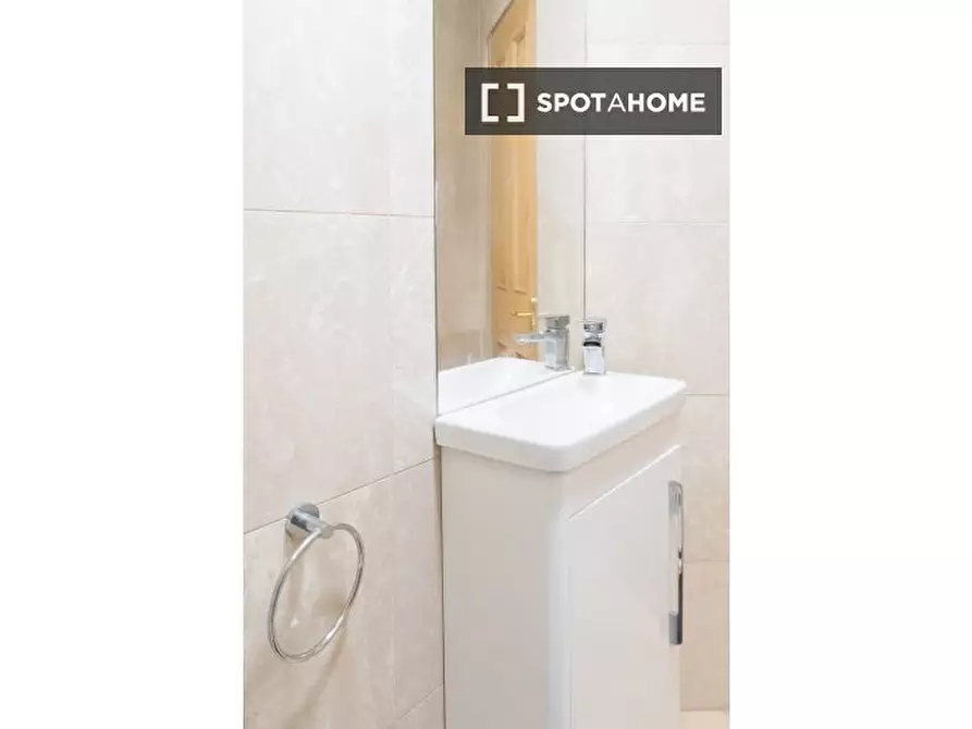 Immagine 19 di Appartamento in affitto  in flat a Bonnington, Lochend and Craigentinny