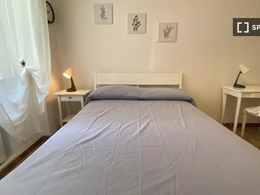 Immagine 16 di Camera condivisa in affitto  in Via Gabriele Jannelli p. T int. 3 a Napoli