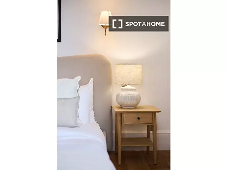 Immagine 15 di Appartamento in affitto  in Elgin Avenue a Paddington