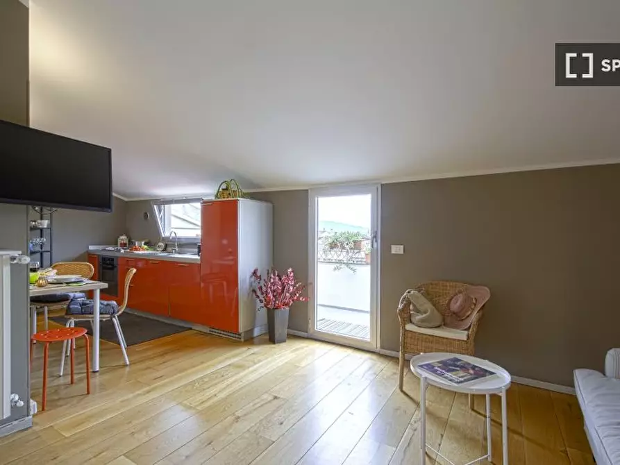 Immagine 1 di Appartamento in affitto  in Via Lorenzo Il Magnifico a Firenze