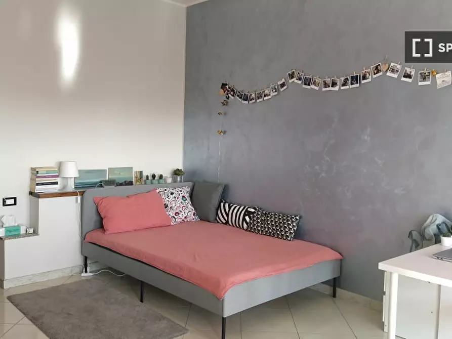 Immagine 4 di Camera condivisa in affitto  in Via Marco Polo a Corsico