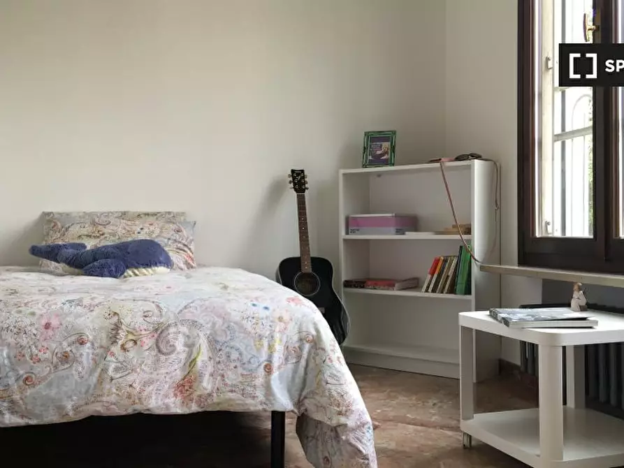 Immagine 2 di Camera condivisa in affitto  in Via Domenico Turazza a Padova