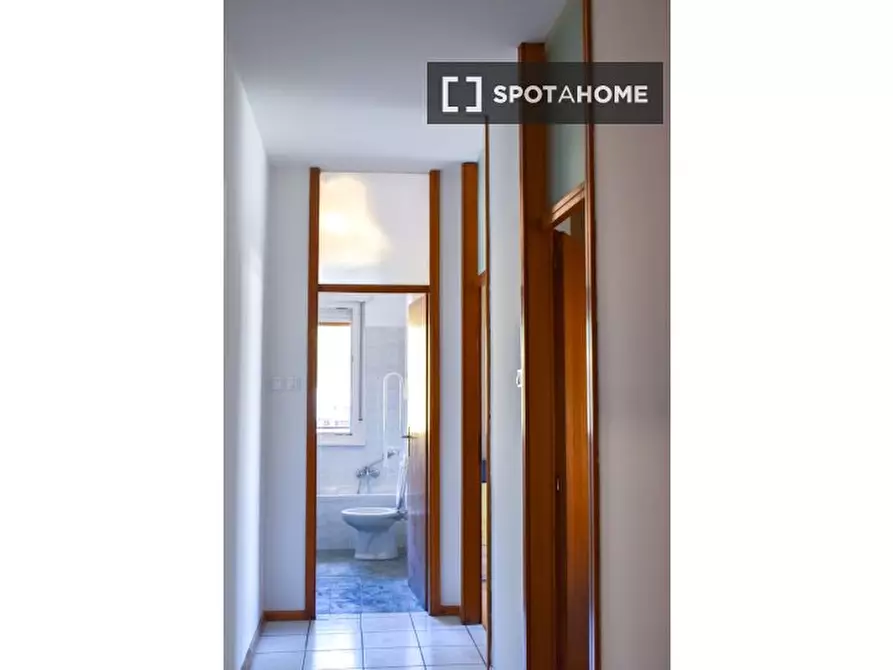 Immagine 7 di Camera condivisa in affitto  in Via Verdi a Trento