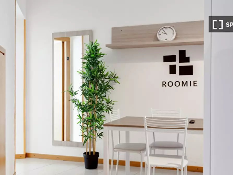 Immagine 11 di Camera condivisa in affitto  in Via Correggio a Milano