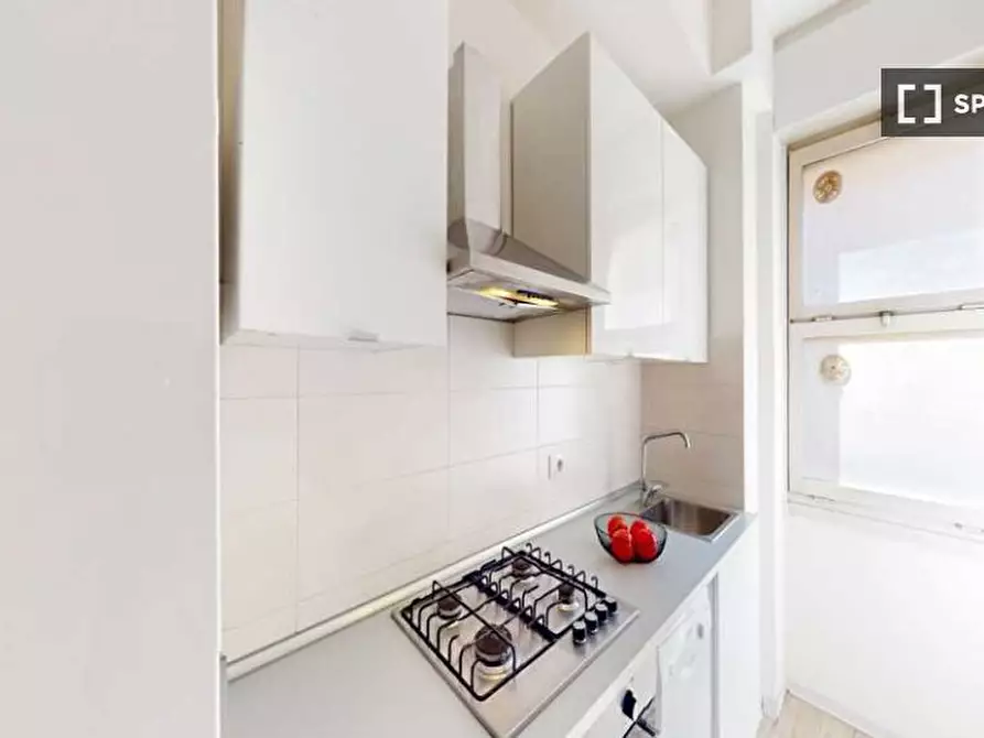 Immagine 16 di Camera condivisa in affitto  in Viale Tunisia a Milano