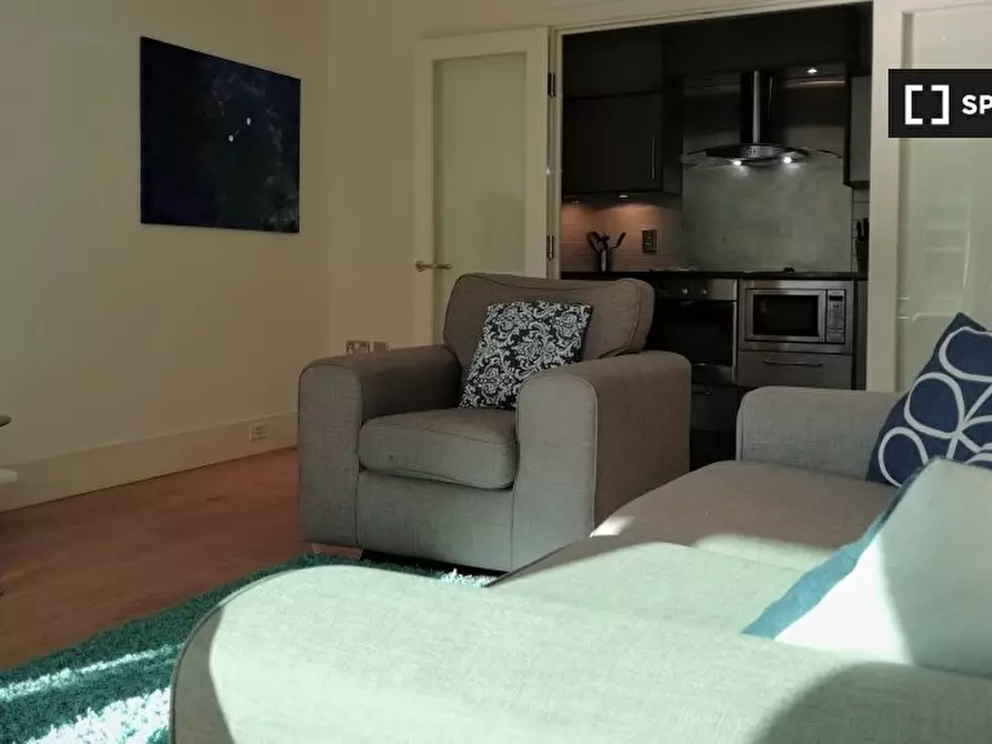 Immagine 3 di Appartamento in affitto  in St George’s Wharf  tower a Lambeth