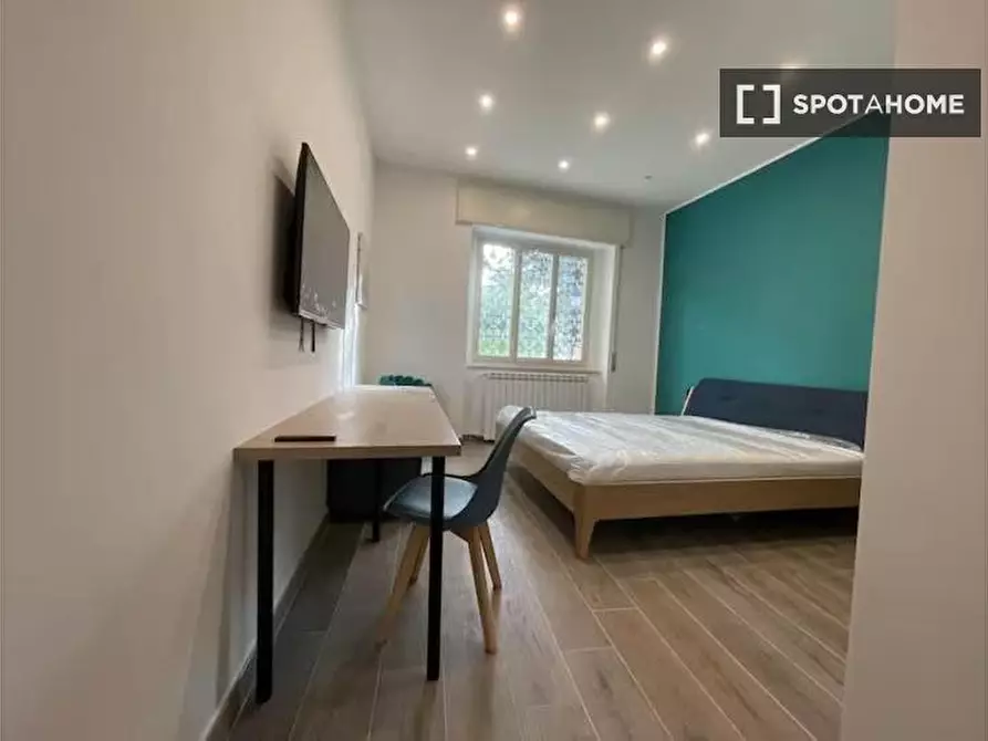 Immagine 1 di Appartamento in affitto  in Via Francesco Crispi a Napoli