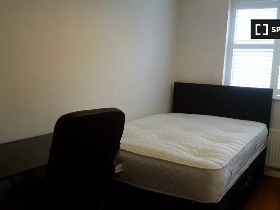 Immagine 2 di Camera condivisa in affitto  in Basevi Way a Lewisham