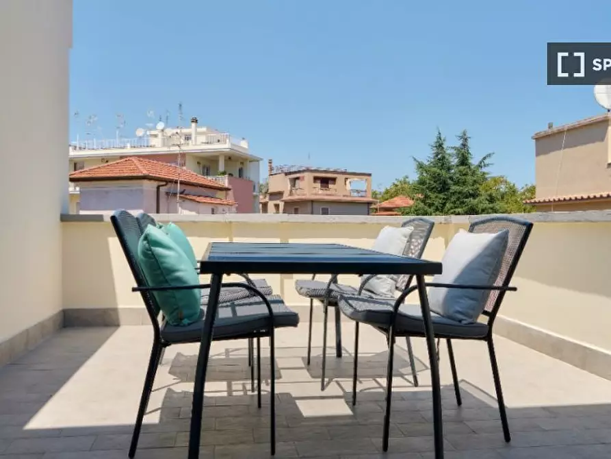 Immagine 13 di Appartamento in affitto  in Via Giulia di Gallese a Roma