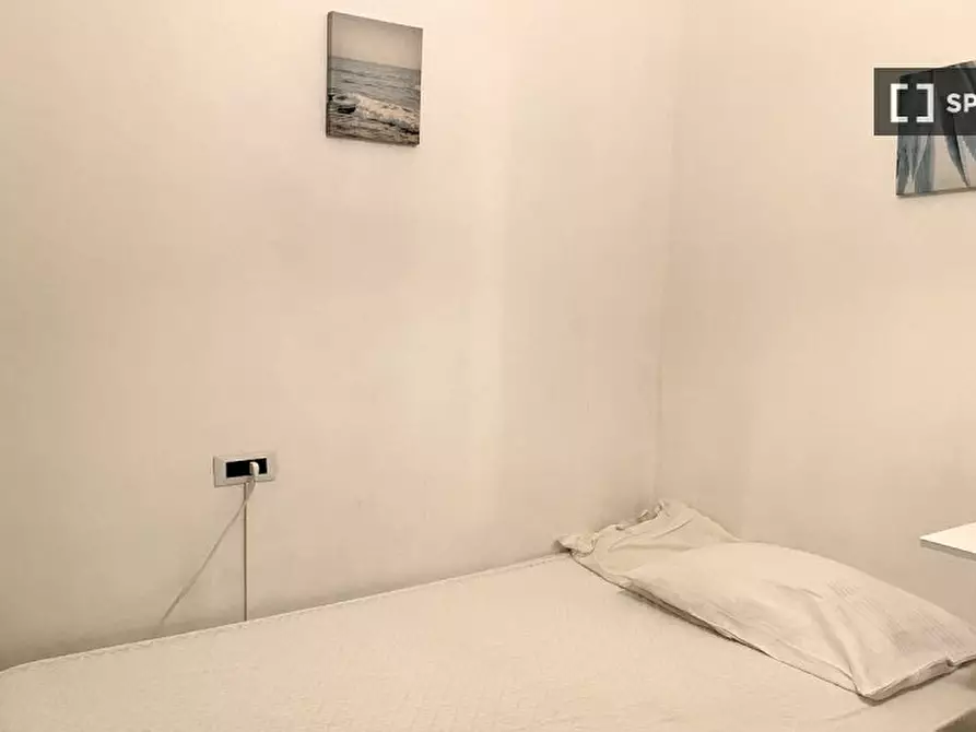 Immagine 3 di Camera condivisa in affitto  in Via Livorno, 00162 Roma RM, Italy a Roma