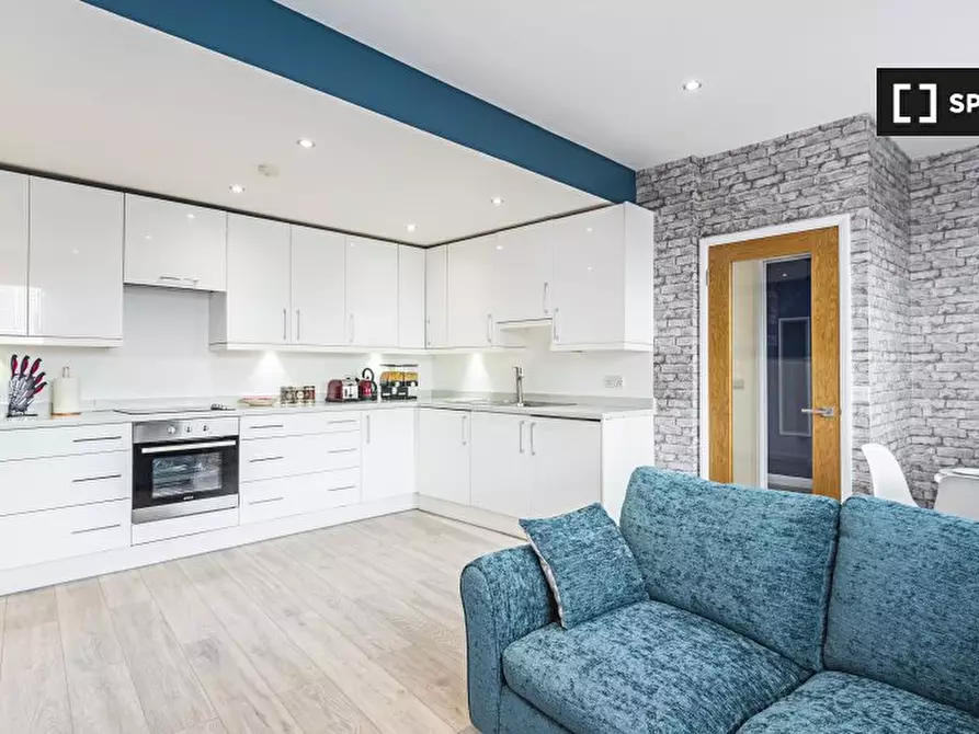 Immagine 4 di Appartamento in affitto  in Iverson Rd a Camden Town