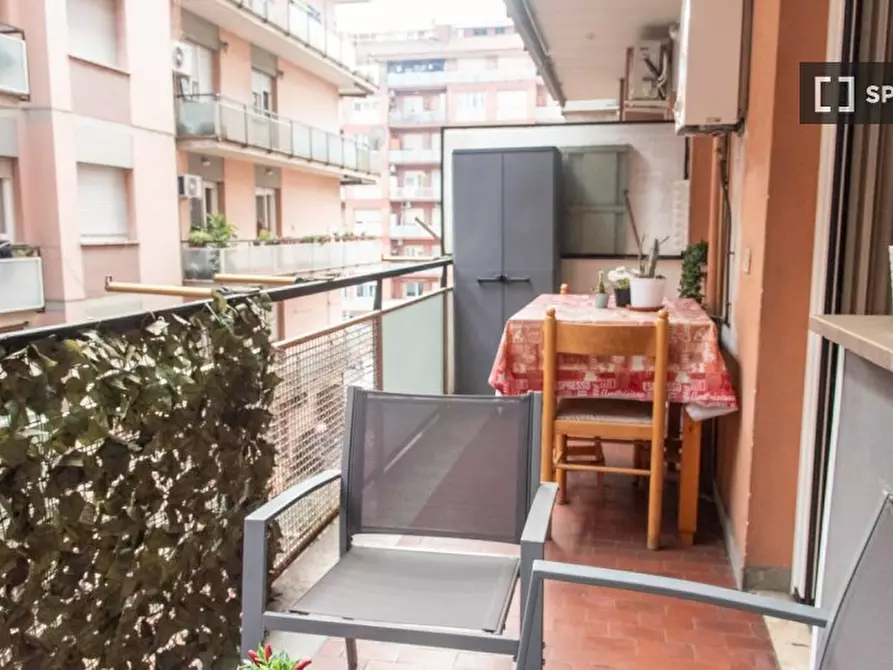 Immagine 6 di Camera condivisa in affitto  in Via Tuscolana a Roma