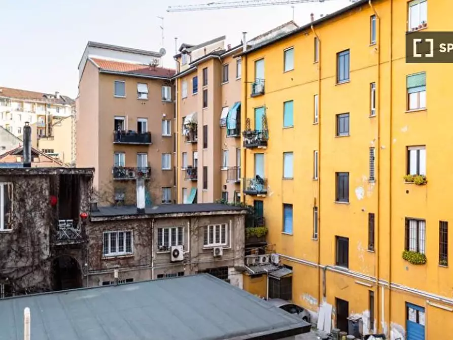 Immagine 17 di Camera condivisa in affitto  in Via Melchiorre Delfico a Milano