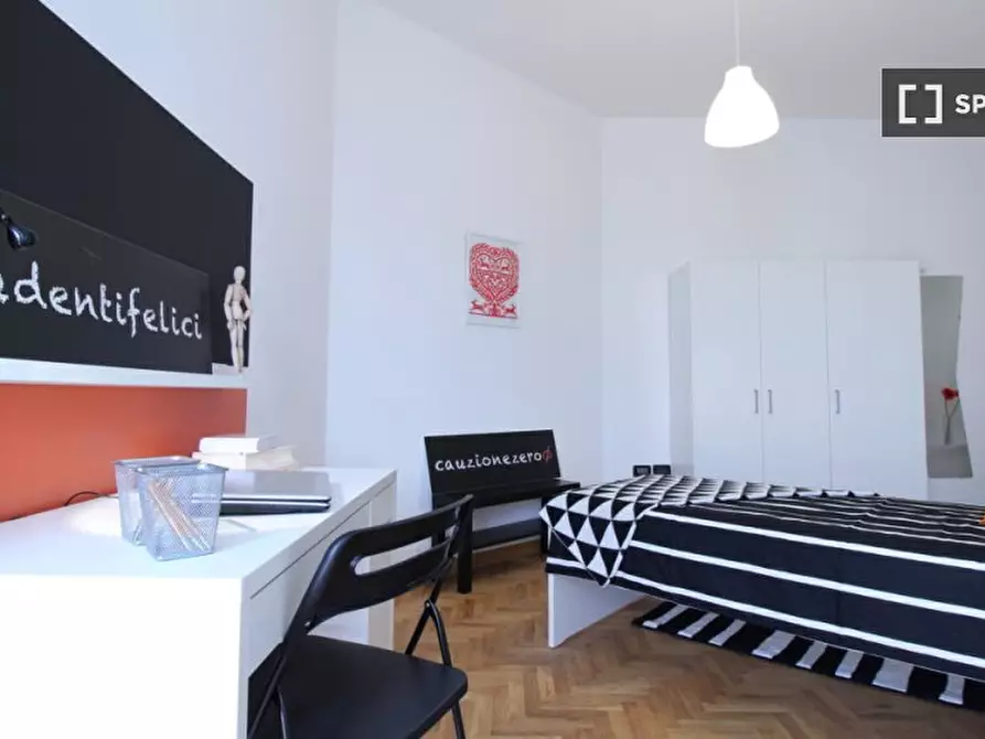 Immagine 4 di Camera condivisa in affitto  in della Stazione a Brescia